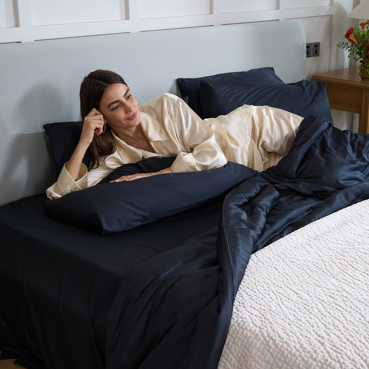 ShedShield Bamboo Pillowcase - Pet Hair Resistant Bedding