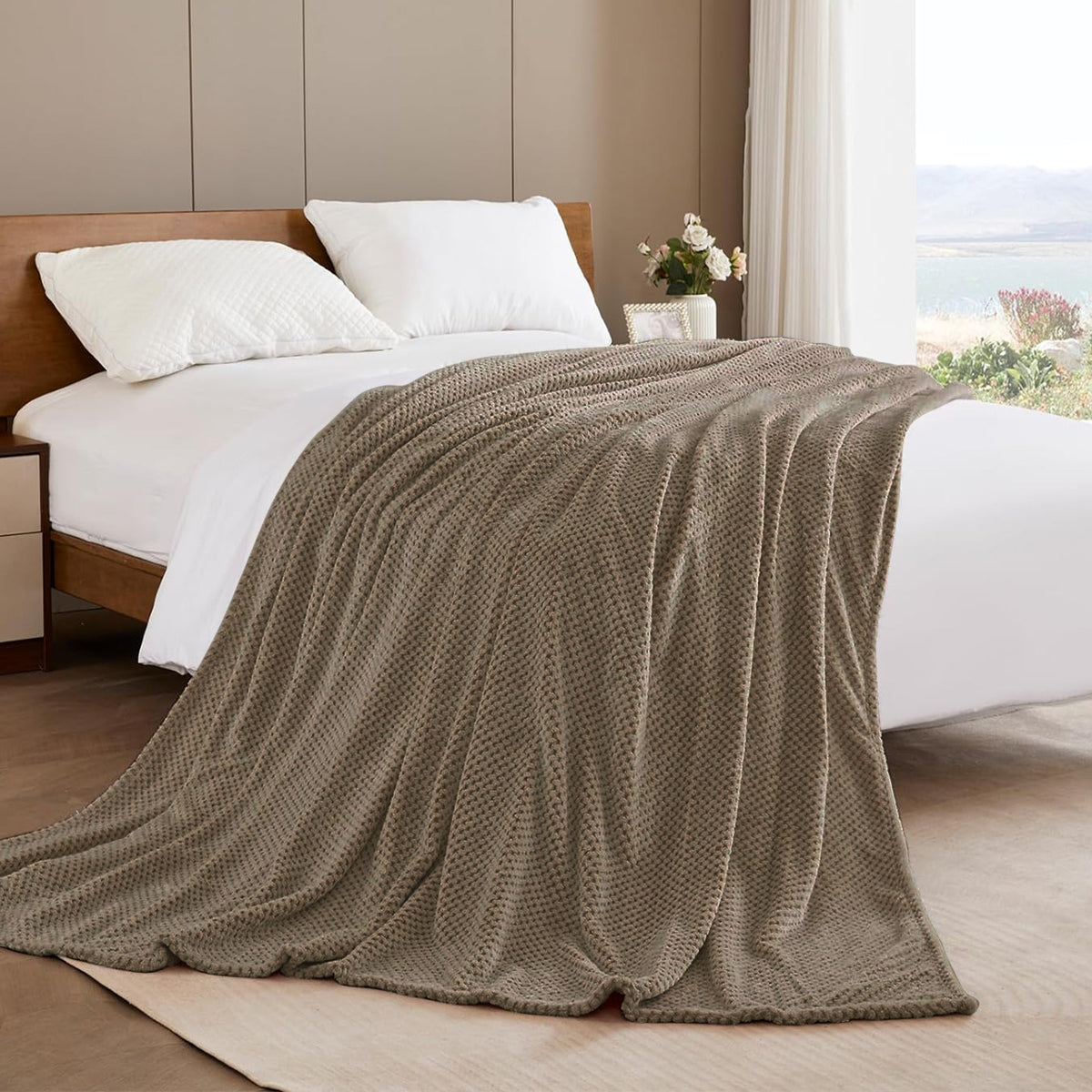 SnugFleece Blanket - Super Soft Flannel Fleece Throw