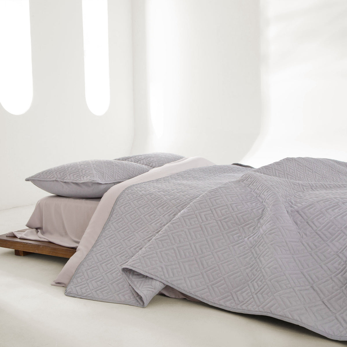 ShedShield Quilt Set - Pet Hair Repellent for Dogs/Cats Family