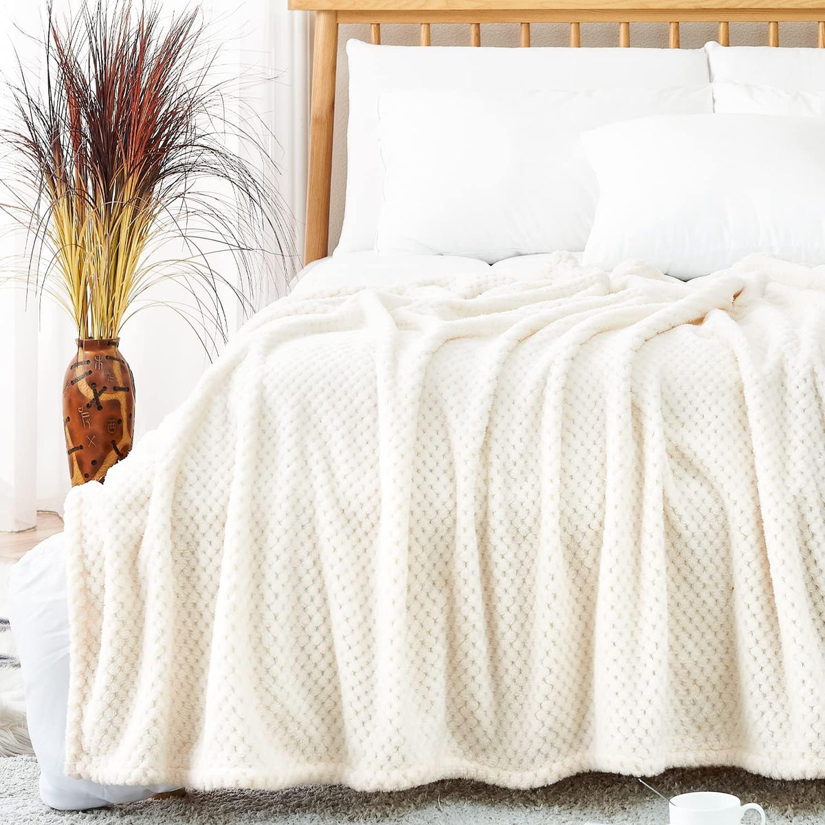 SnugFleece Blanket - Super Soft Flannel Fleece Throw