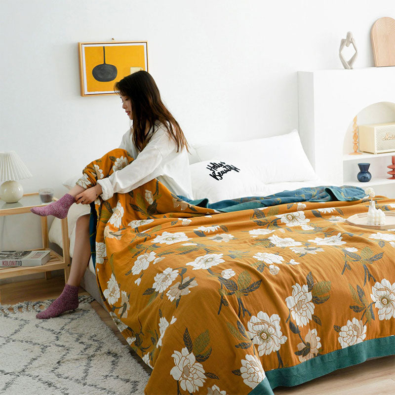 Sol Reversible Floral Cotton Quilt - Boho Bedspread