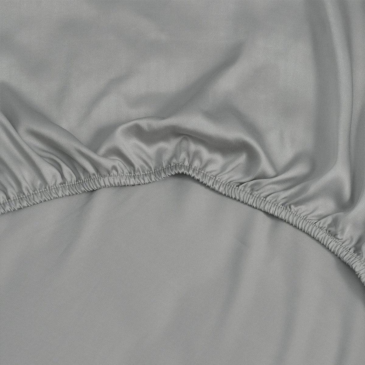 ShedShield Bamboo Fitted Sheet - Pet Hair Repellent for Dogs/Cats Family