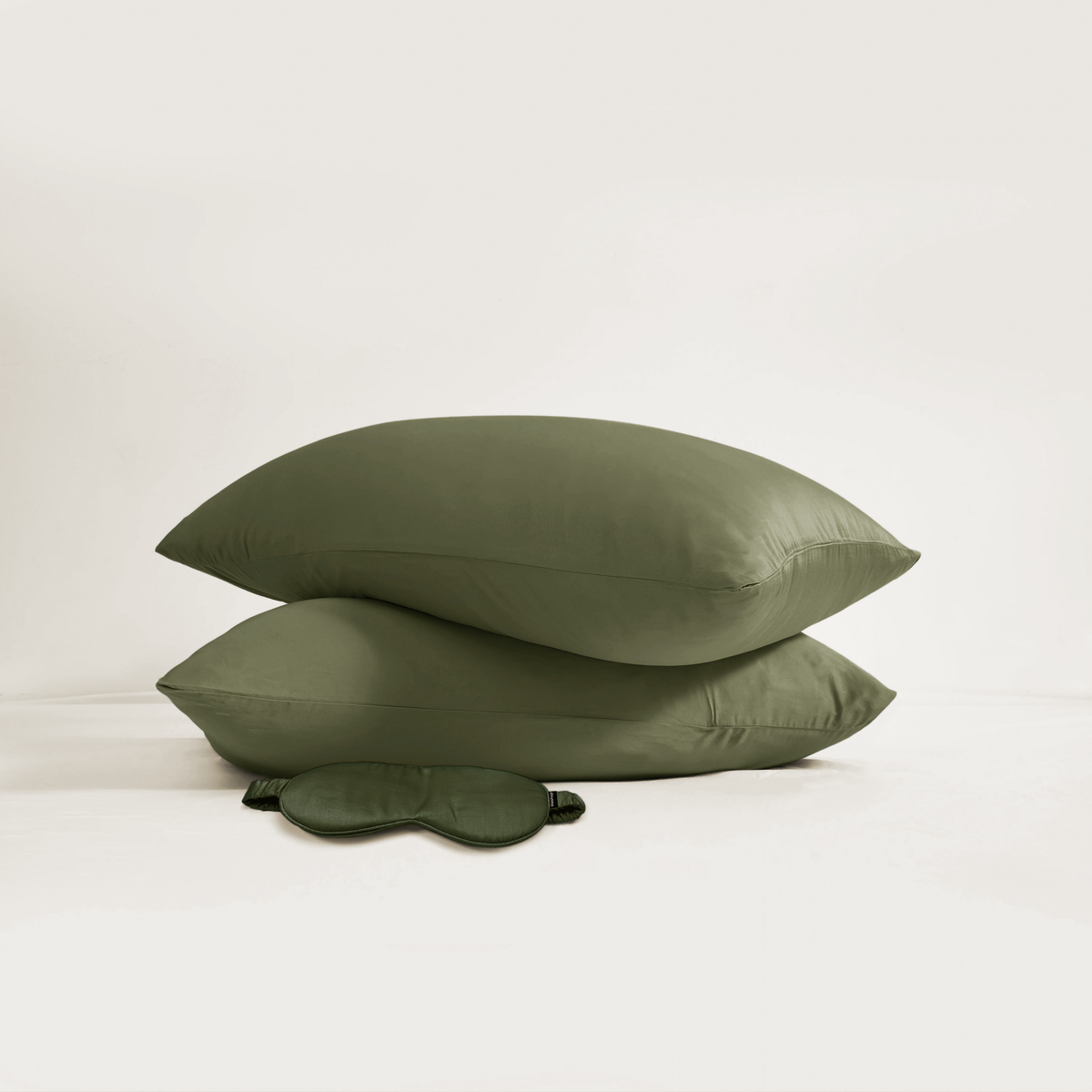 ShedShield Bamboo Pillowcase - Pet Hair Resistant Bedding