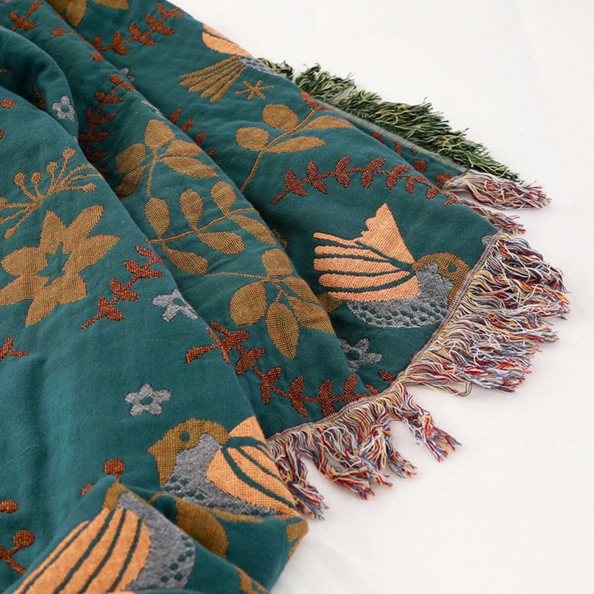 Fugl Reversible Bird Quilt - Scandinavian Bedspread