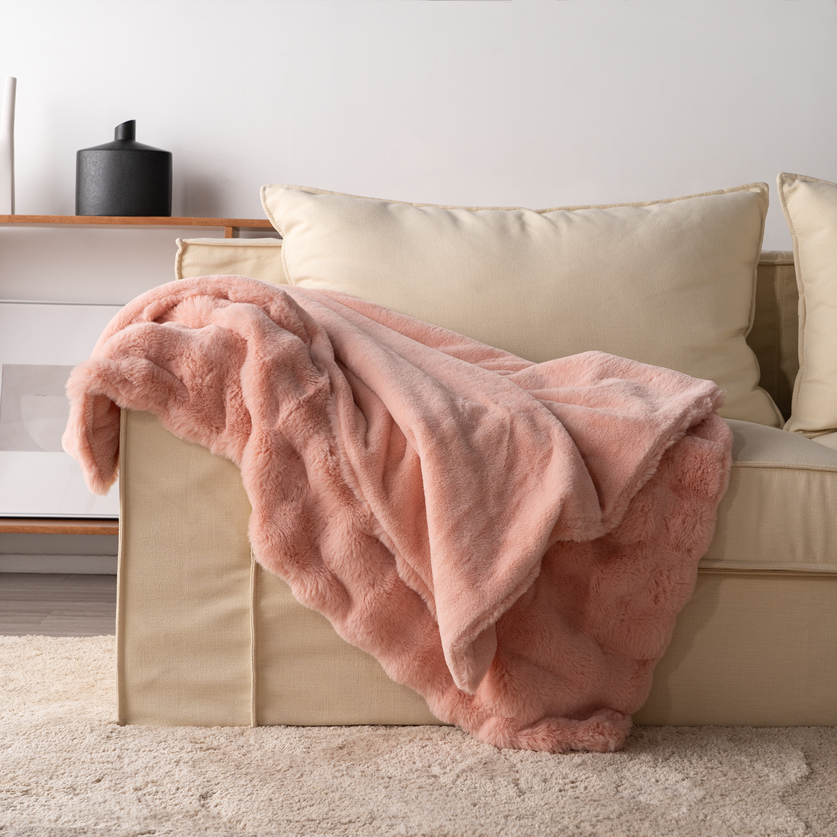 CloudFur Throw Blanket - Plush Faux Fur Sofa & Bed Throw