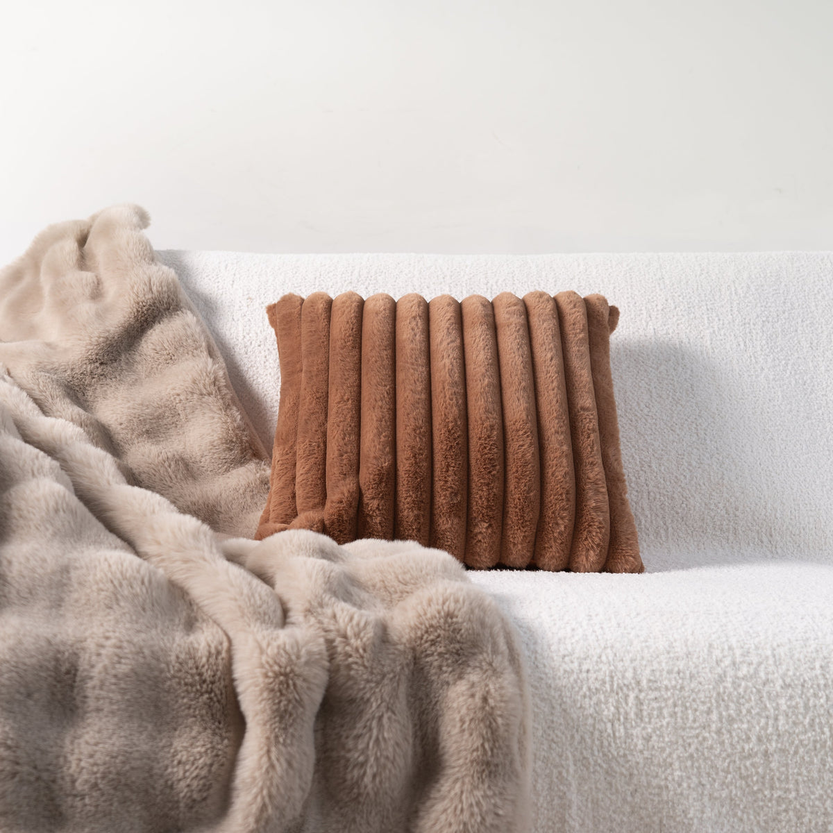 CloudFur Cushion Cover - Faux Fur Throw Pillow Cover 45cm