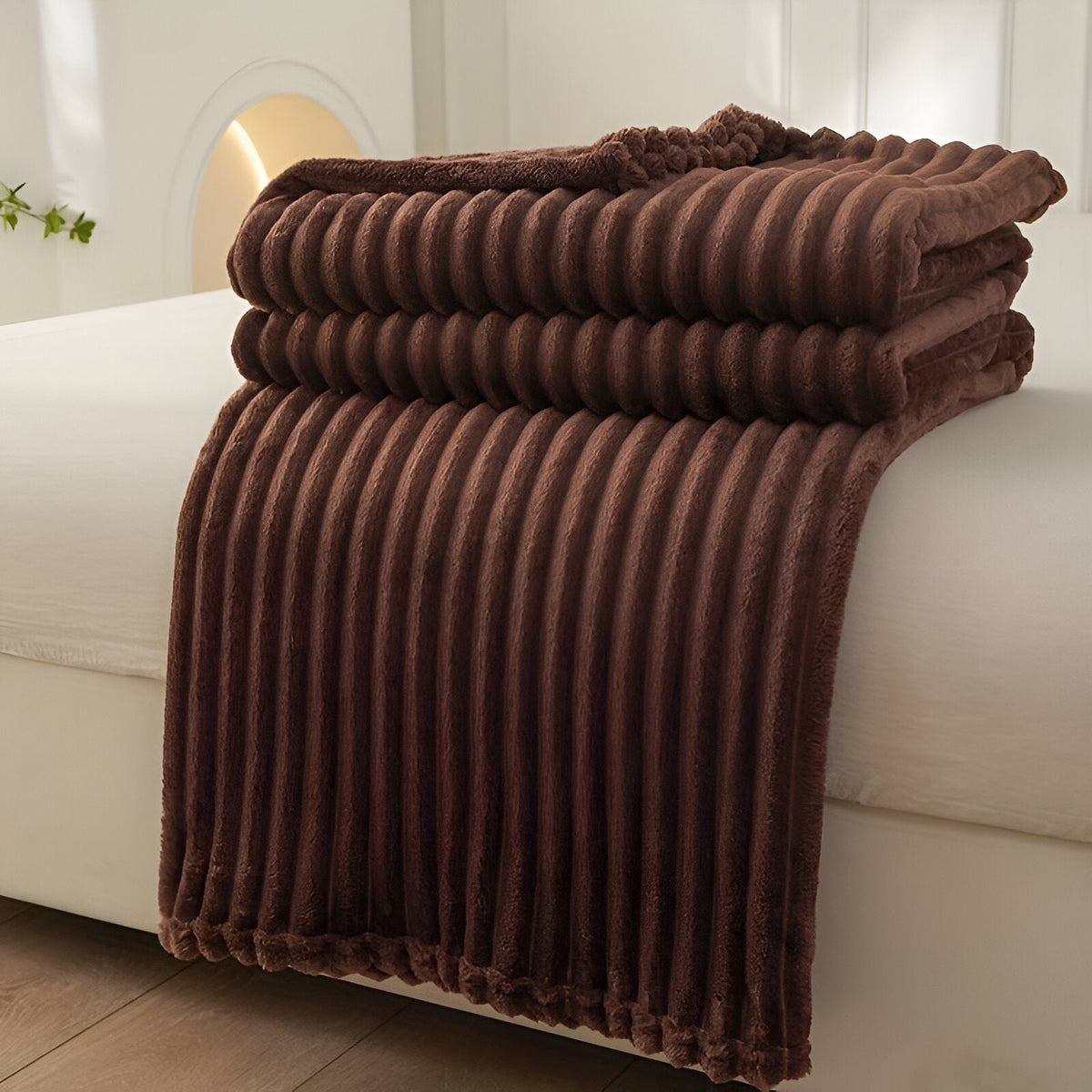 Mys Soft Fleece Blanket - Cosy Sofa & Bed Throw