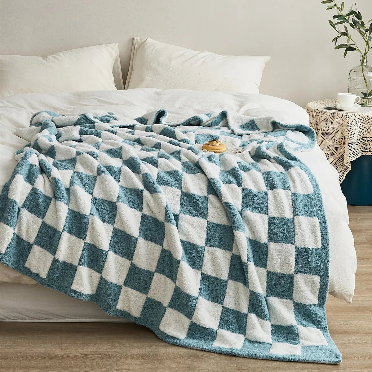 Ruta Checkered Plaid Blanket - Sofa & Bed Throw