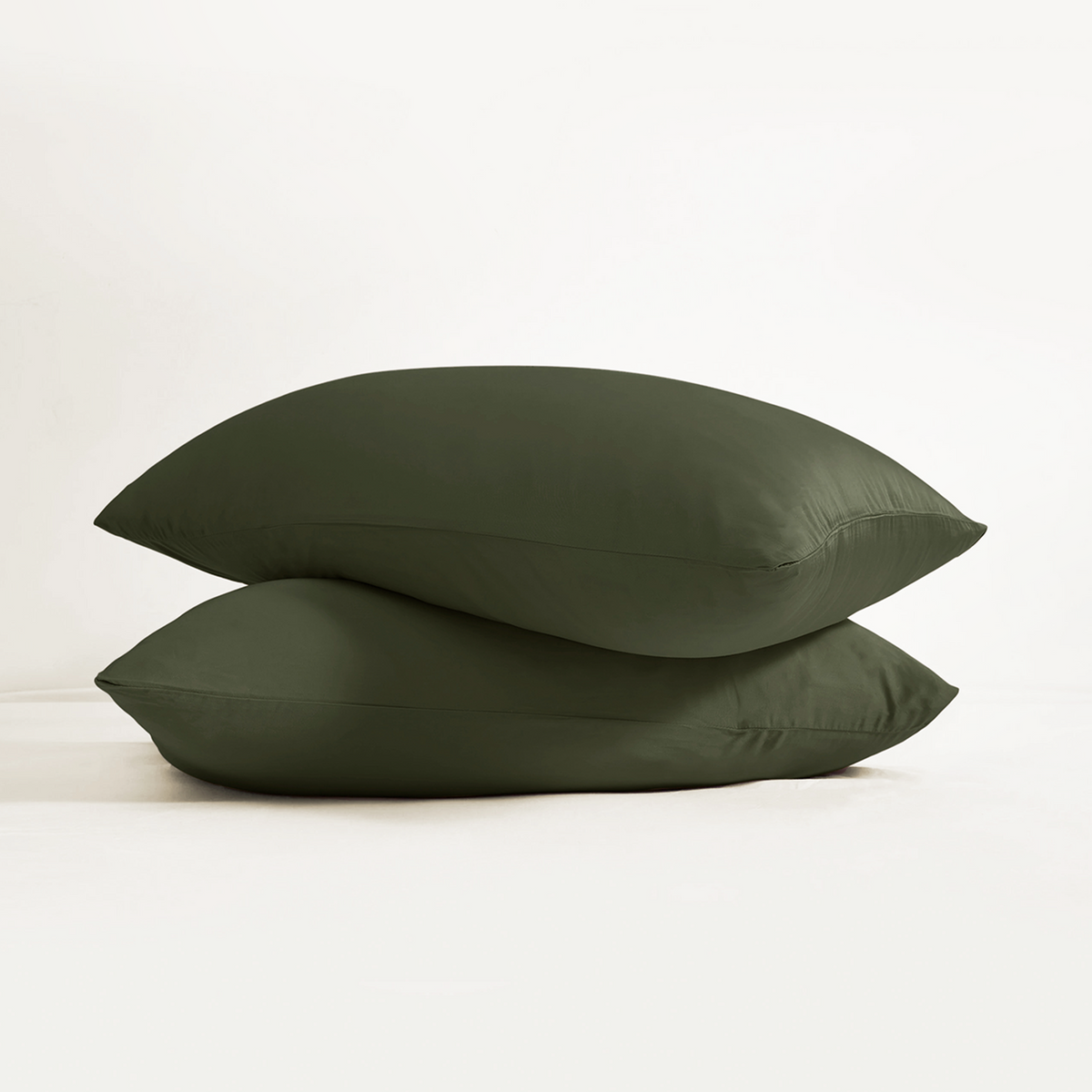 ShedShield Bamboo Pillowcase - Pet Hair Resistant Bedding