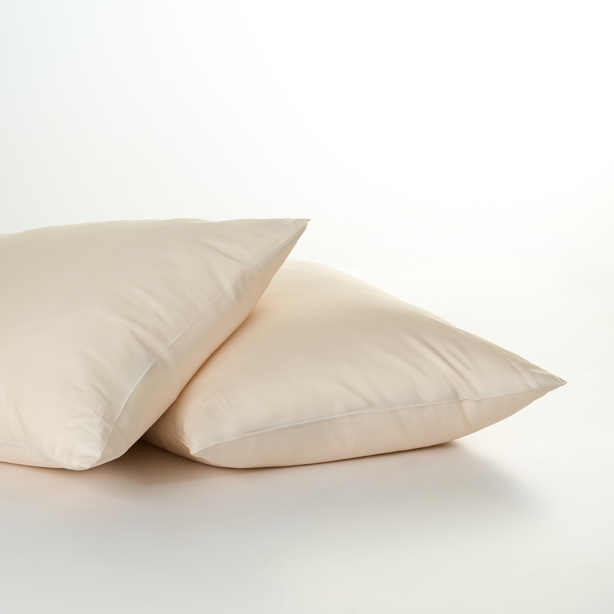 ShedShield Bamboo Pillowcase - Pet Hair Resistant Bedding