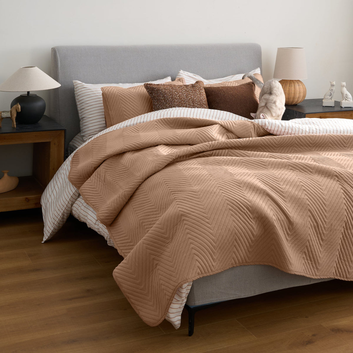 ShedShield Quilt Set - Pet Hair Repellent for Dogs/Cats Family